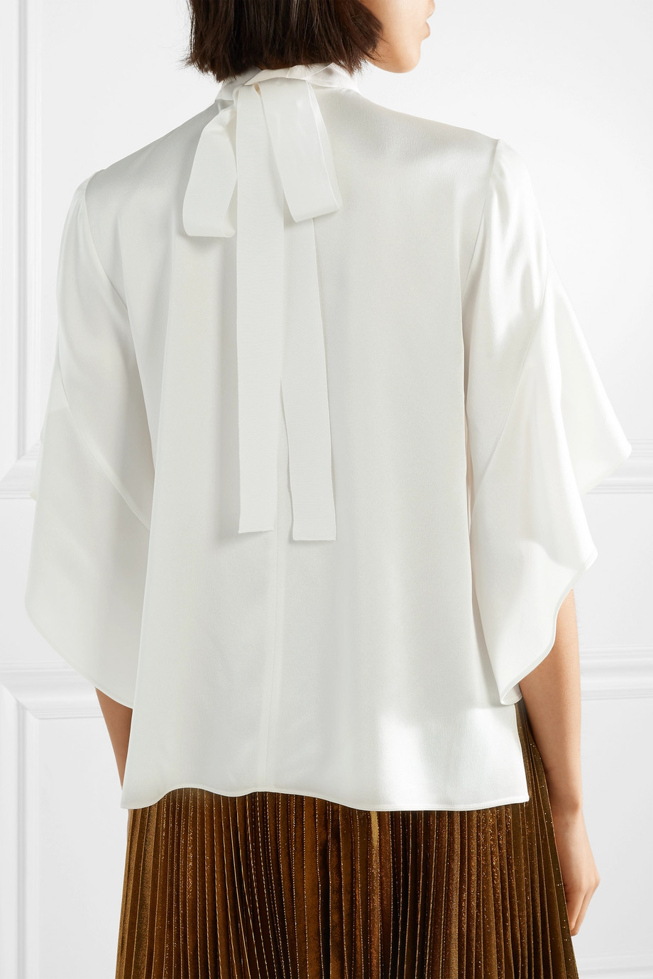 Блузка атланая Fendi для женщин