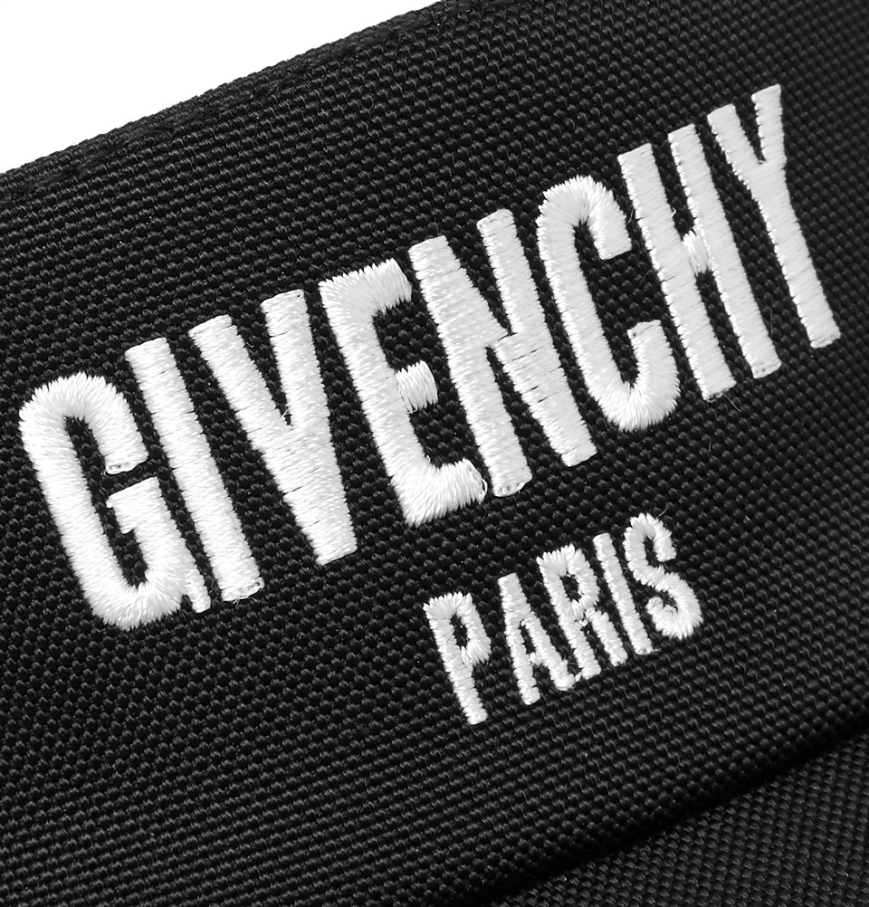 Кепка Givenchy для женщин